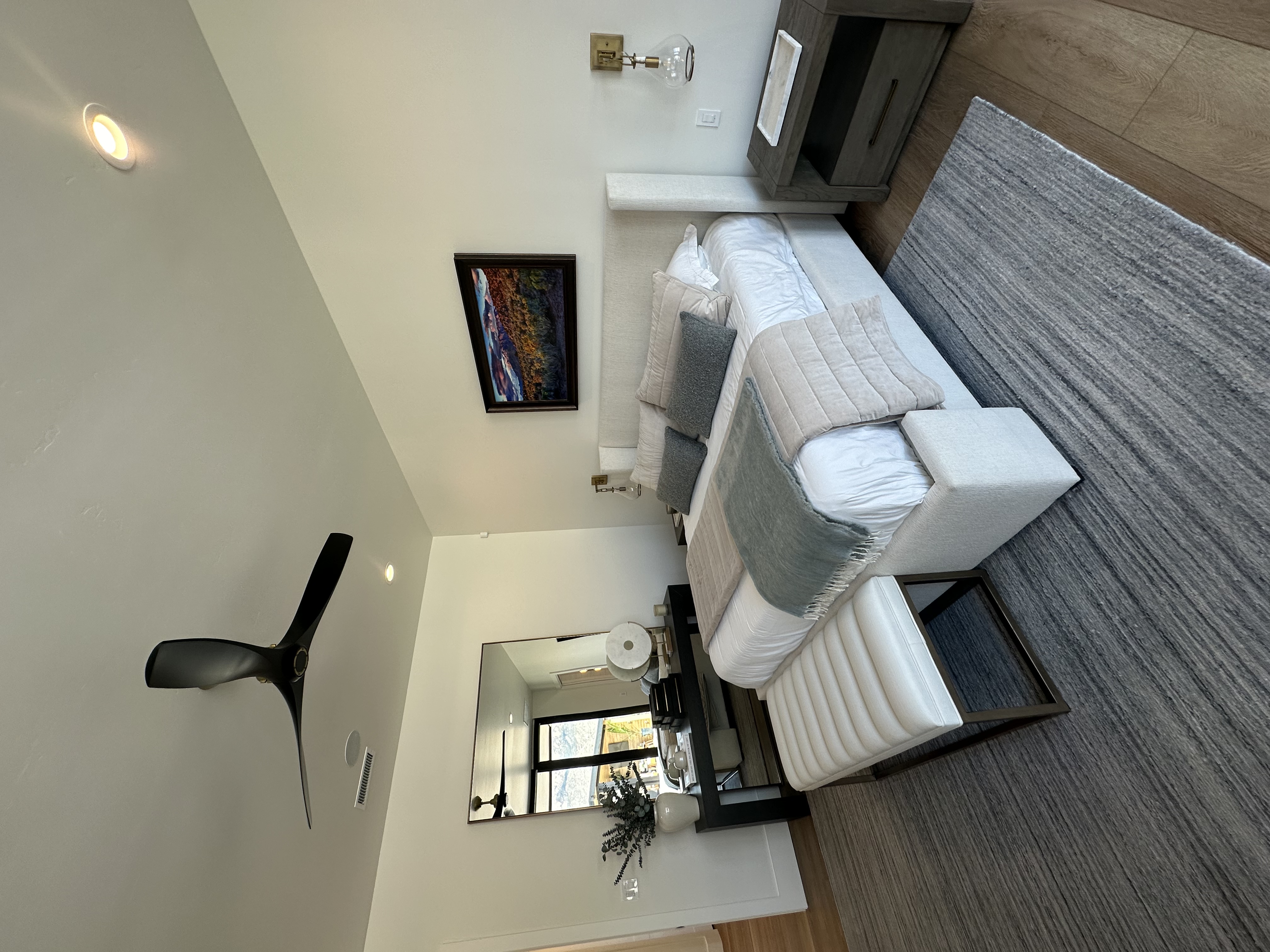 Primary suite
